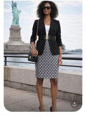 Banana Republic Navy White Geometric Pencil Skirt Size 4 Career Chic